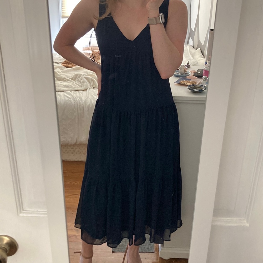 Navy blue women’s maxi / midi dress, great condition, size 2 but fits like 4